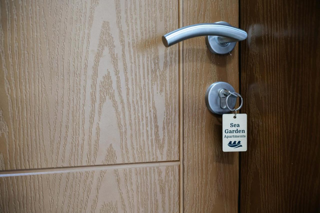 Sea Garden Apartments Добра Вода Екстер'єр фото